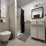 Small Cozy Apartment, Coffee And Parking Free Bratislava
